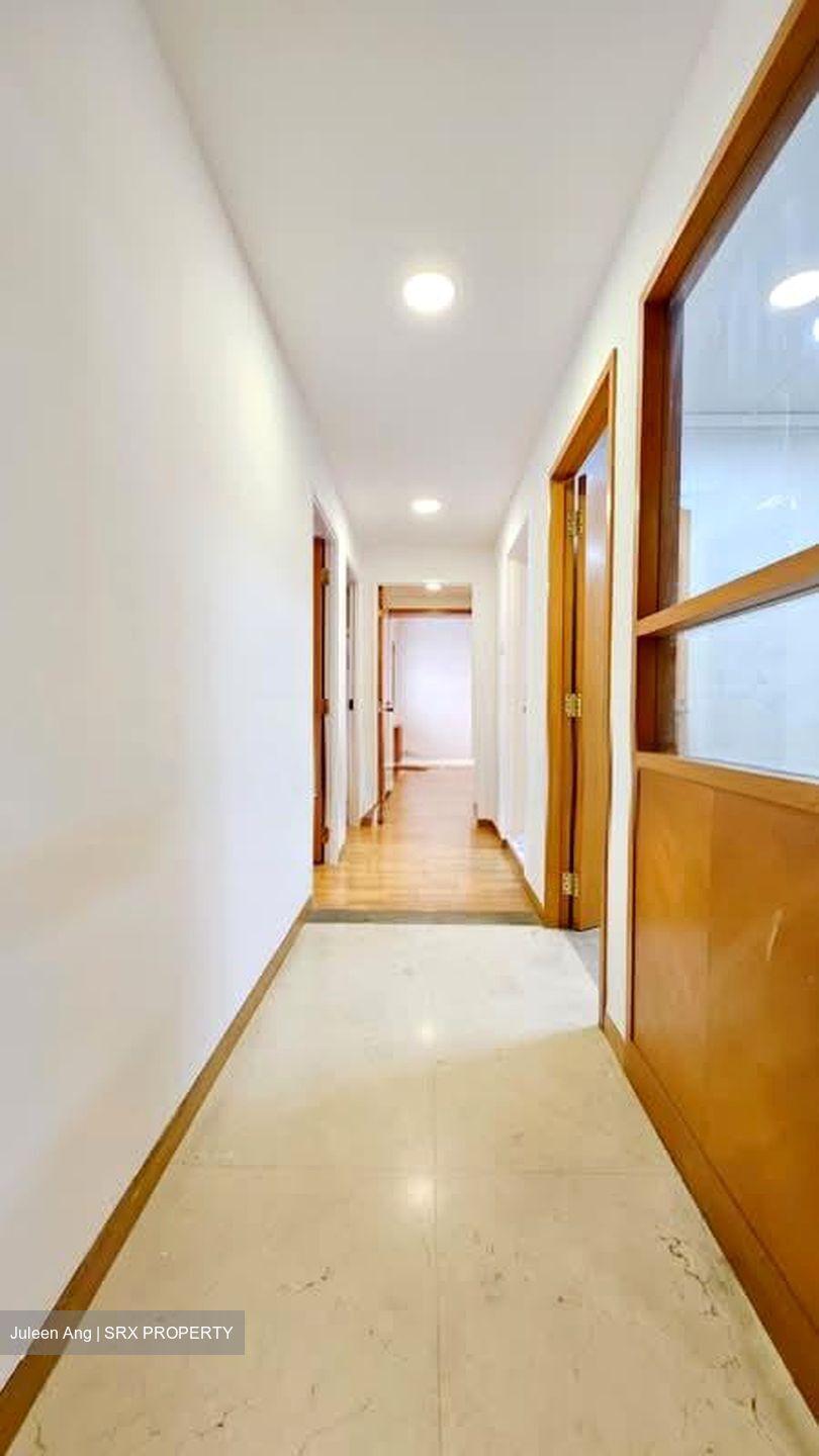 Blk 287A Jurong East Street 21 (Jurong East), HDB Executive #592611281